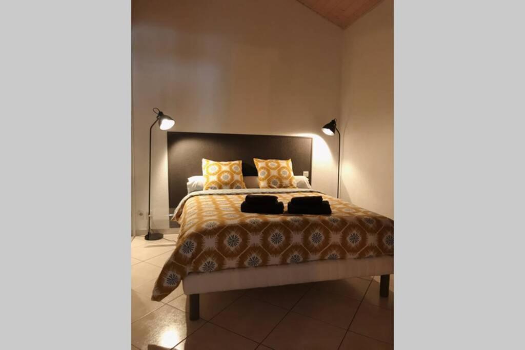 Maison Entiere Au Pied Du Plateau Du Retord 2 Chambres Sdb - Vouvray Ochiaz Екстериор снимка