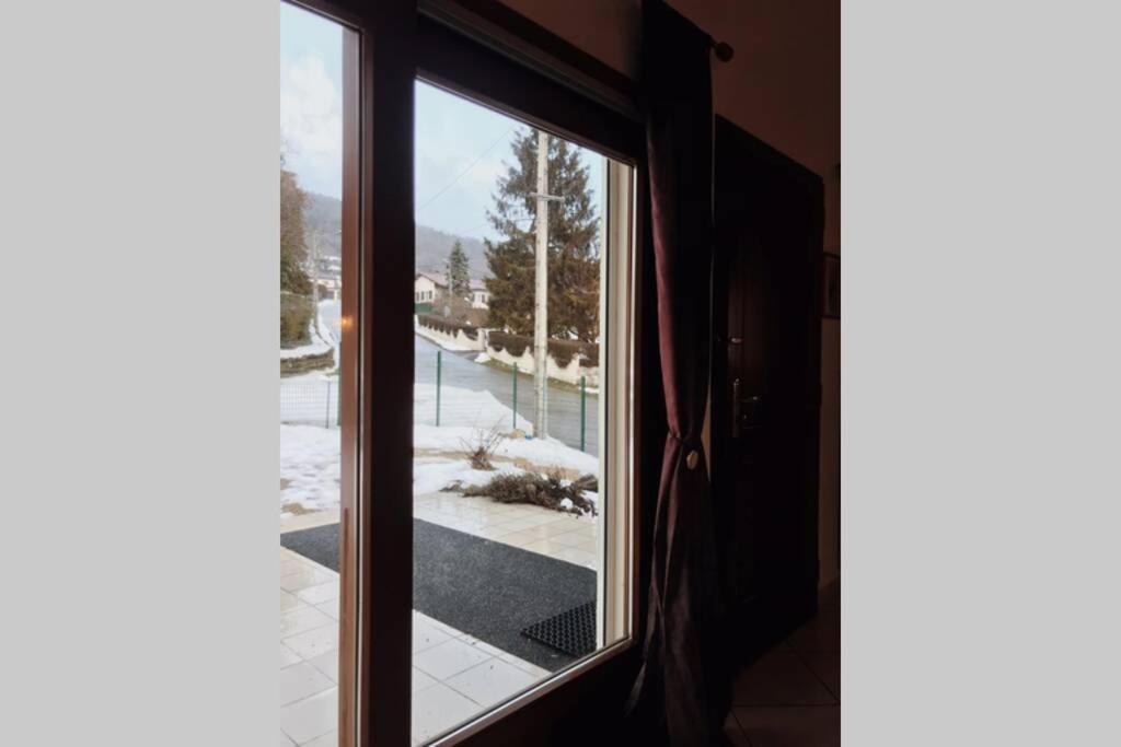 Maison Entiere Au Pied Du Plateau Du Retord 2 Chambres Sdb - Vouvray Ochiaz Екстериор снимка